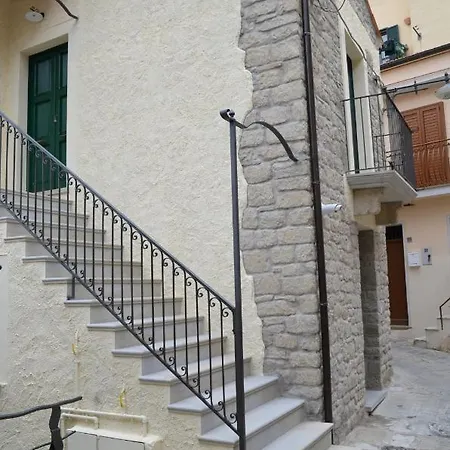 La Casa Di Giulietta ベッド・アンド・ブレックファスト 3*