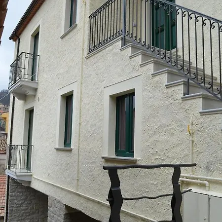 La Casa Di Giulietta Castelmezzano