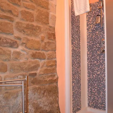 La Casa Di Giulietta Bed & Breakfast Castelmezzano